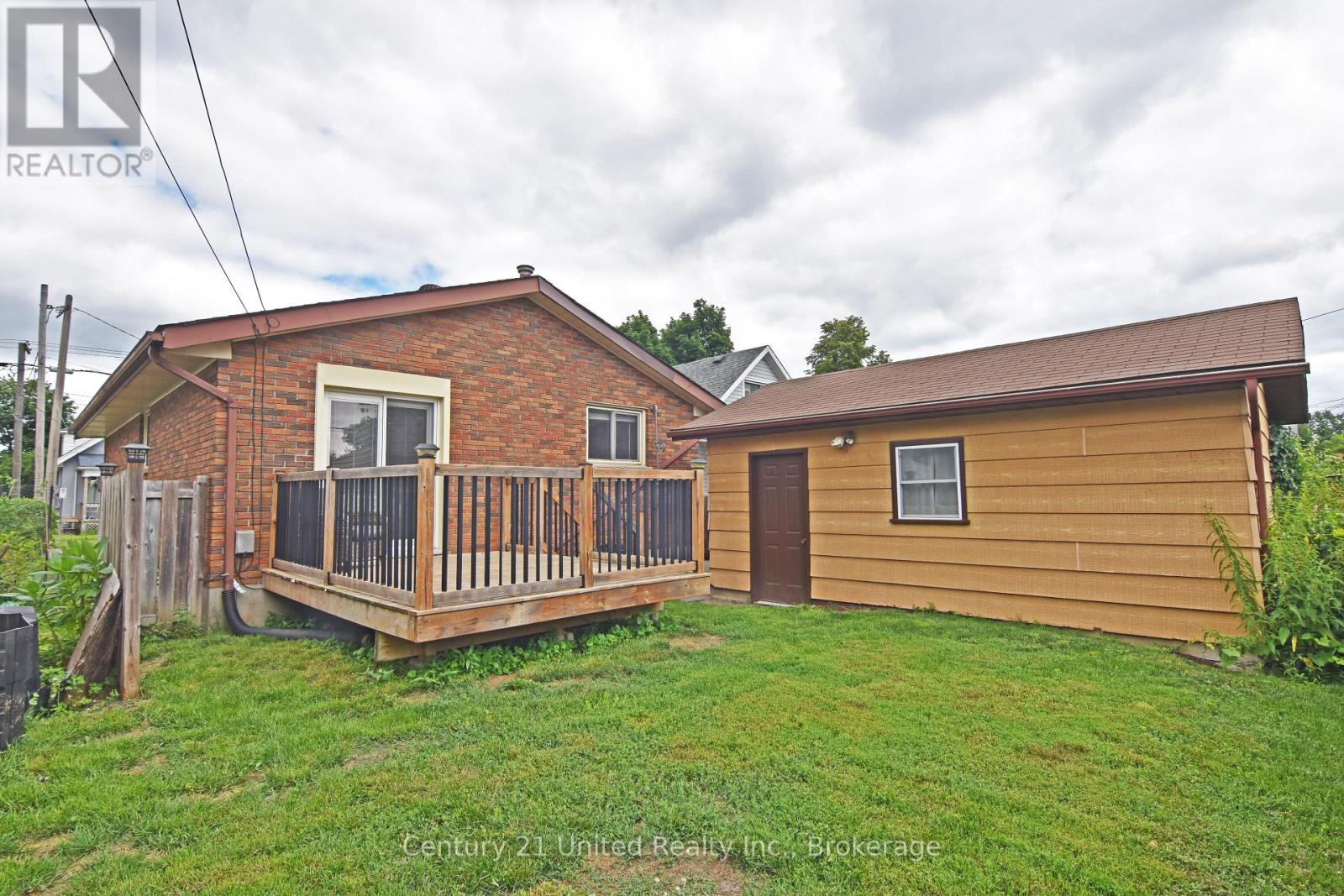 397 Edison Avenue, Peterborough (Otonabee Ward 1), Ontario  K9J 4G4 - Photo 3 - X13534144