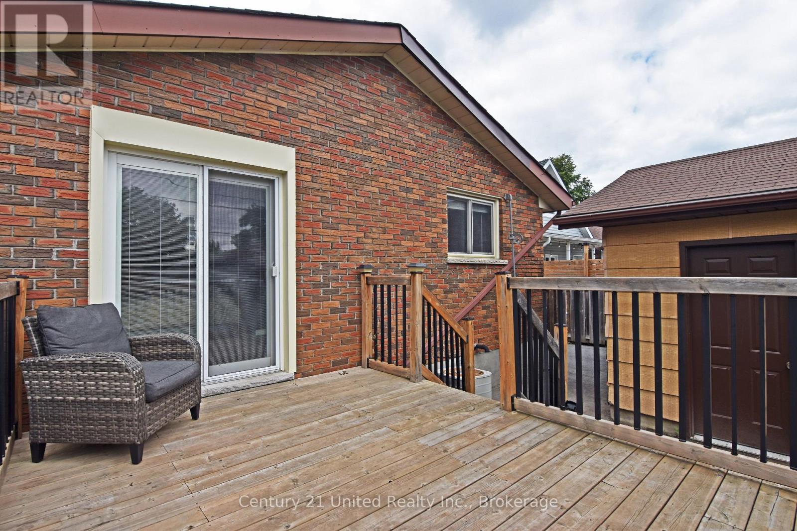 397 Edison Avenue, Peterborough (Otonabee Ward 1), Ontario  K9J 4G4 - Photo 5 - X13534144