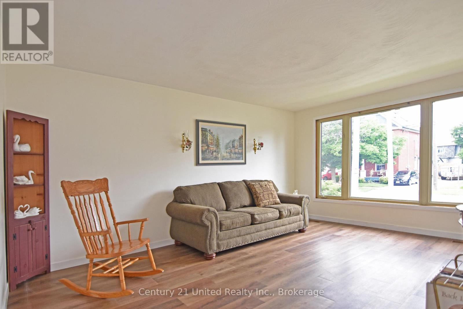 397 Edison Avenue, Peterborough (Otonabee Ward 1), Ontario  K9J 4G4 - Photo 6 - X13534144