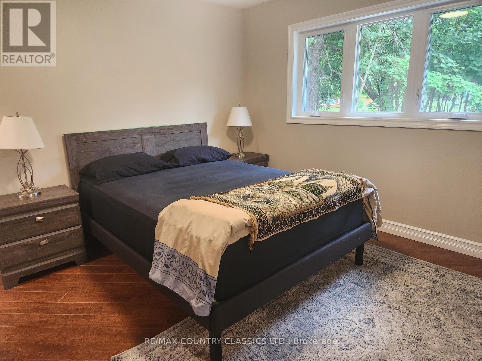 Upper - 7 Beechwood Drive, Peterborough (Monaghan Ward 2), Ontario  K9J 1M2 - Photo 11 - X13534298