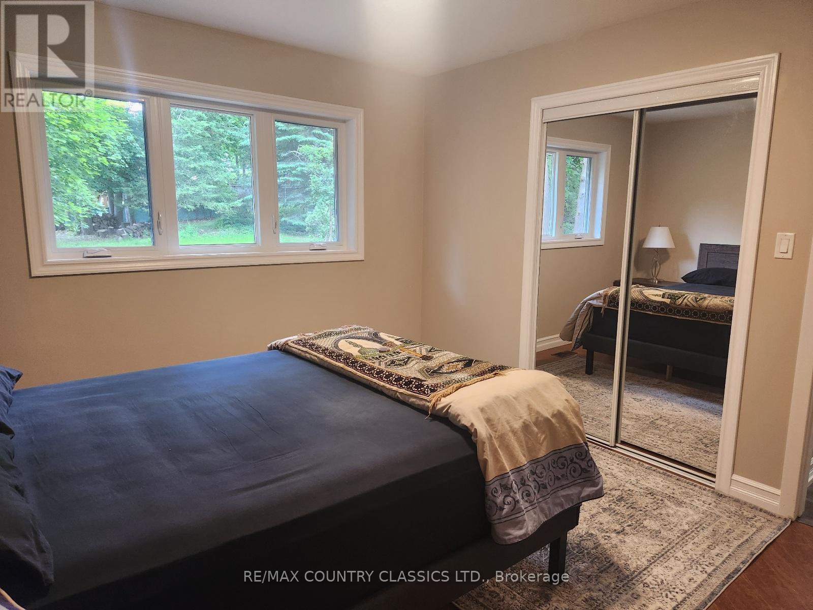 Upper - 7 Beechwood Drive, Peterborough (Monaghan Ward 2), Ontario  K9J 1M2 - Photo 12 - X13534298