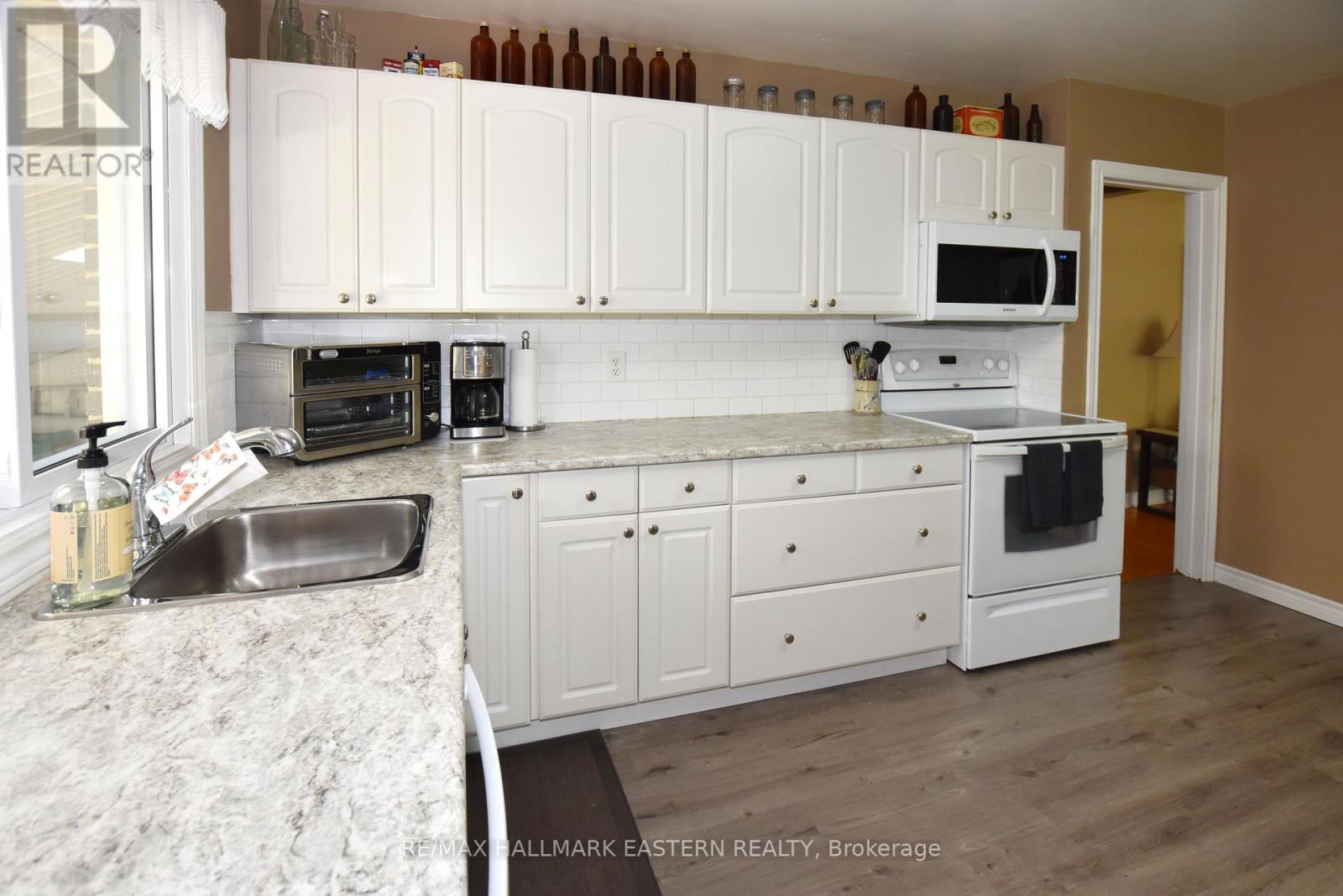1197 Trentway Vista, Peterborough (Northcrest Ward 5), Ontario  K9H 6N7 - Photo 7 - X13536714