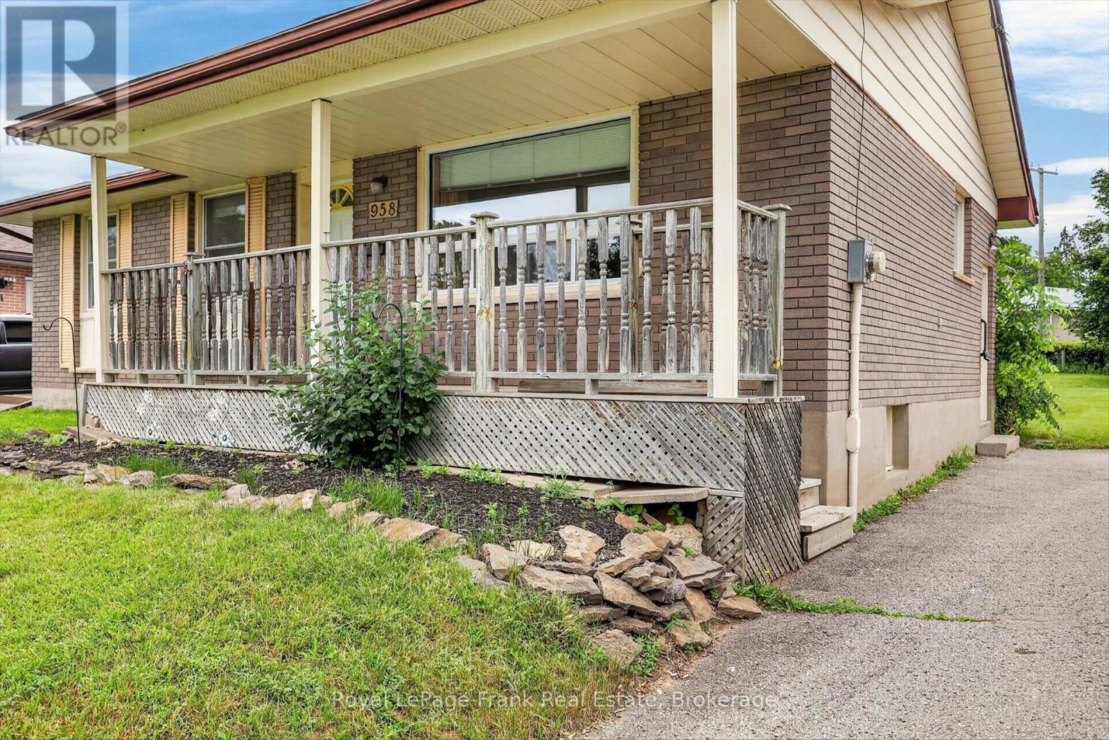 958 St Pauls Street, Peterborough (Northcrest Ward 5), Ontario  K9H 6J6 - Photo 37 - X13536878