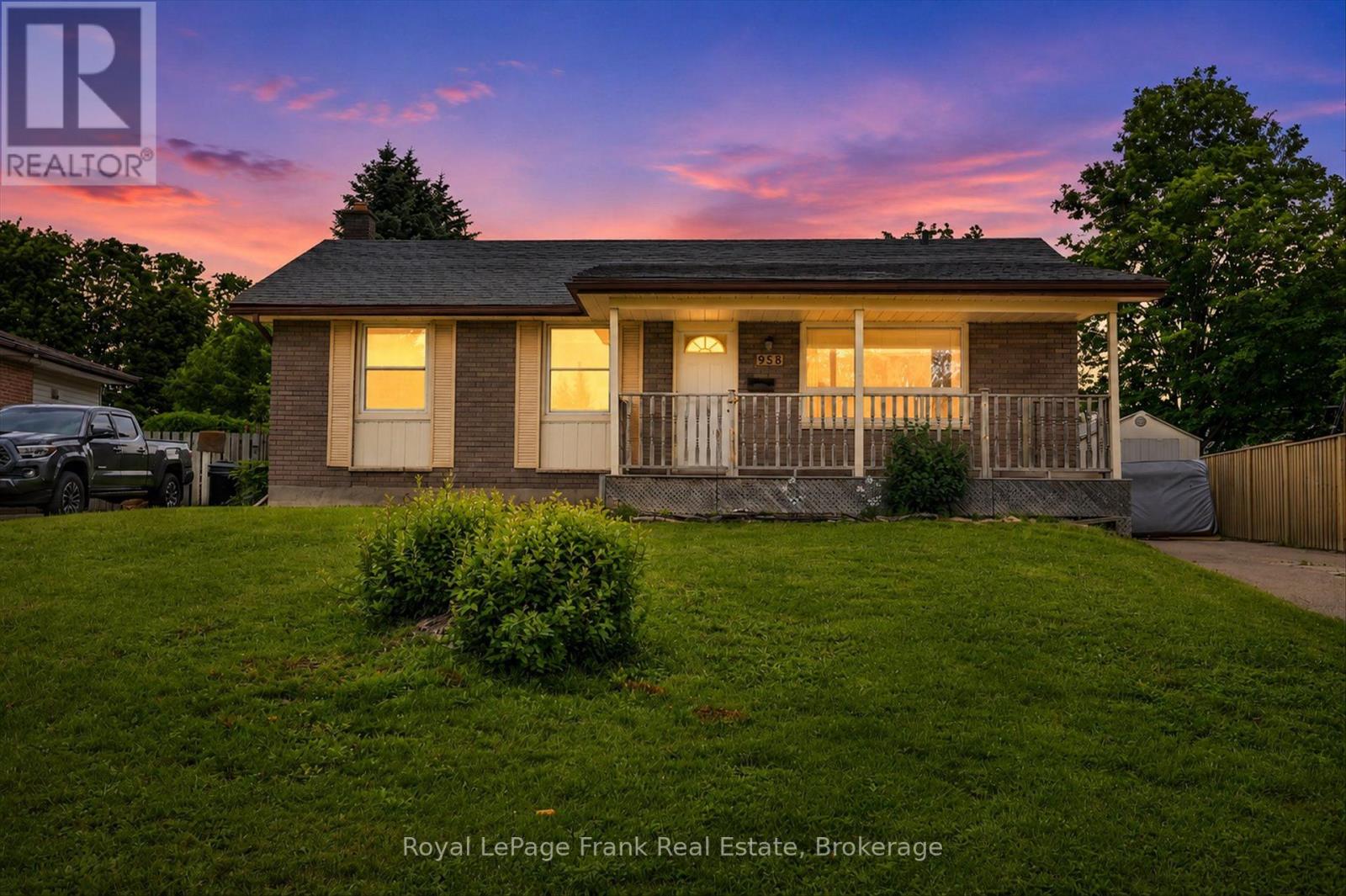 958 St Pauls Street, Peterborough (Northcrest Ward 5), Ontario  K9H 6J6 - Photo 44 - X13536878
