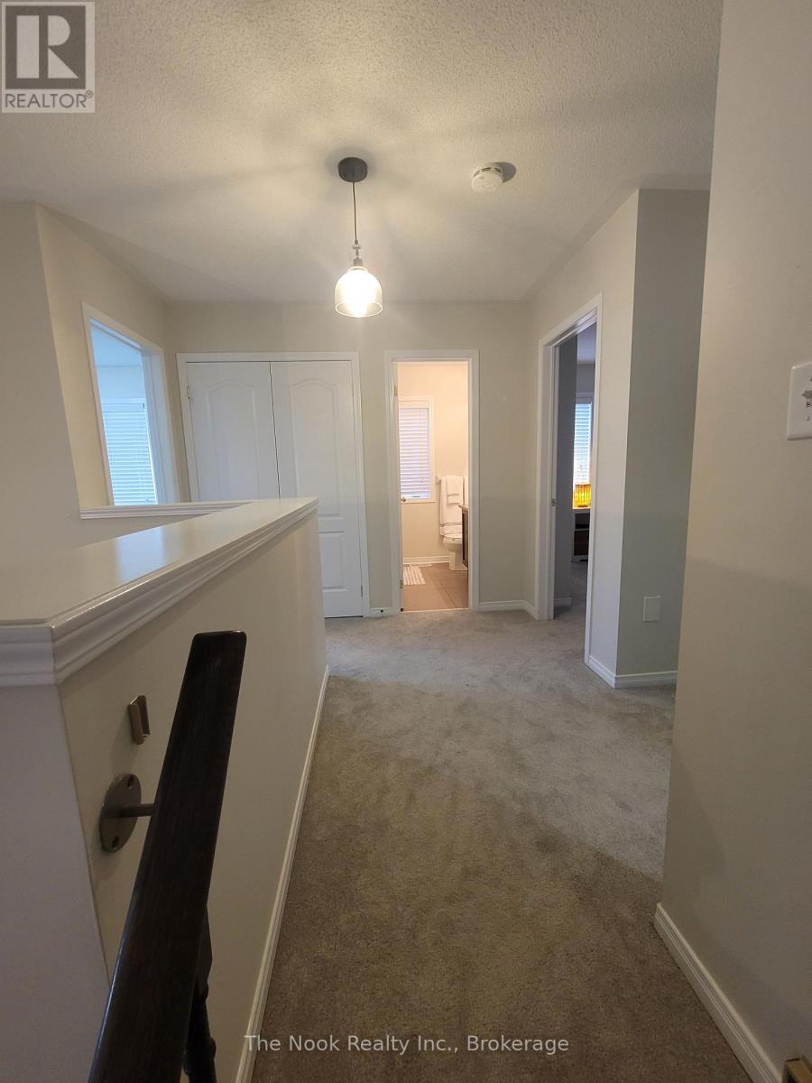 108 Milligan Street, Clarington (Newcastle), Ontario  L1B 0B5 - Photo 12 - E13538240