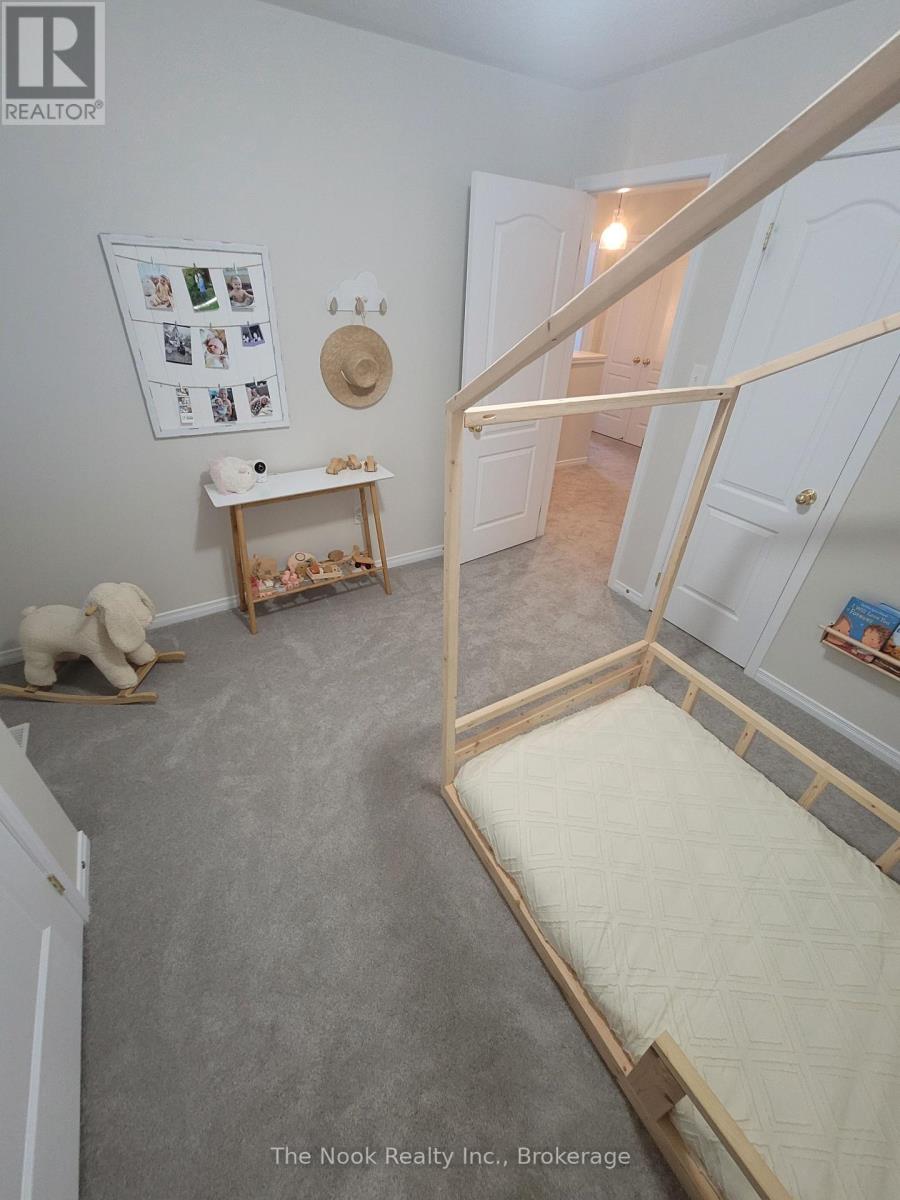 108 Milligan Street, Clarington (Newcastle), Ontario  L1B 0B5 - Photo 17 - E13538240
