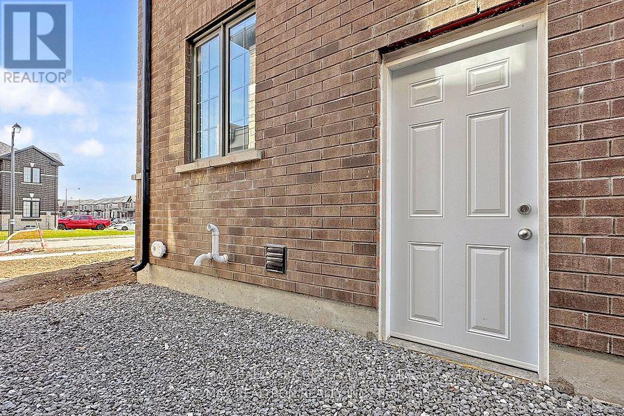 29 O'neill Street, Kawartha Lakes (Lindsay), Ontario  K9V 0R4 - Photo 44 - X13538132