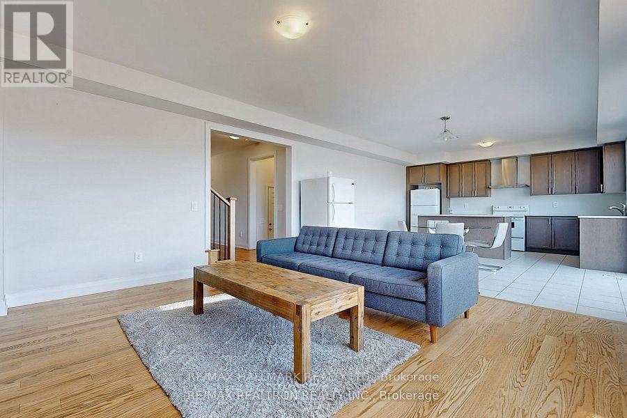 29 O'neill Street, Kawartha Lakes (Lindsay), Ontario  K9V 0R4 - Photo 8 - X13538132