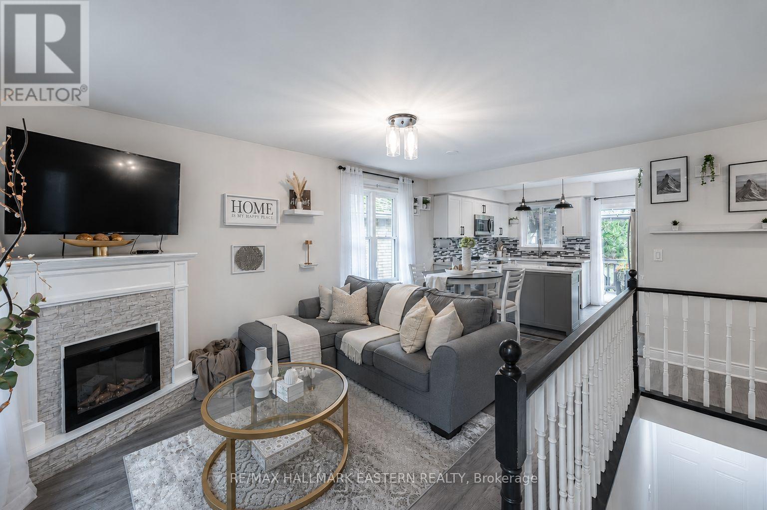 297 Towerhill Road, Peterborough (Northcrest Ward 5), Ontario  K9H 7N1 - Photo 4 - X13538678