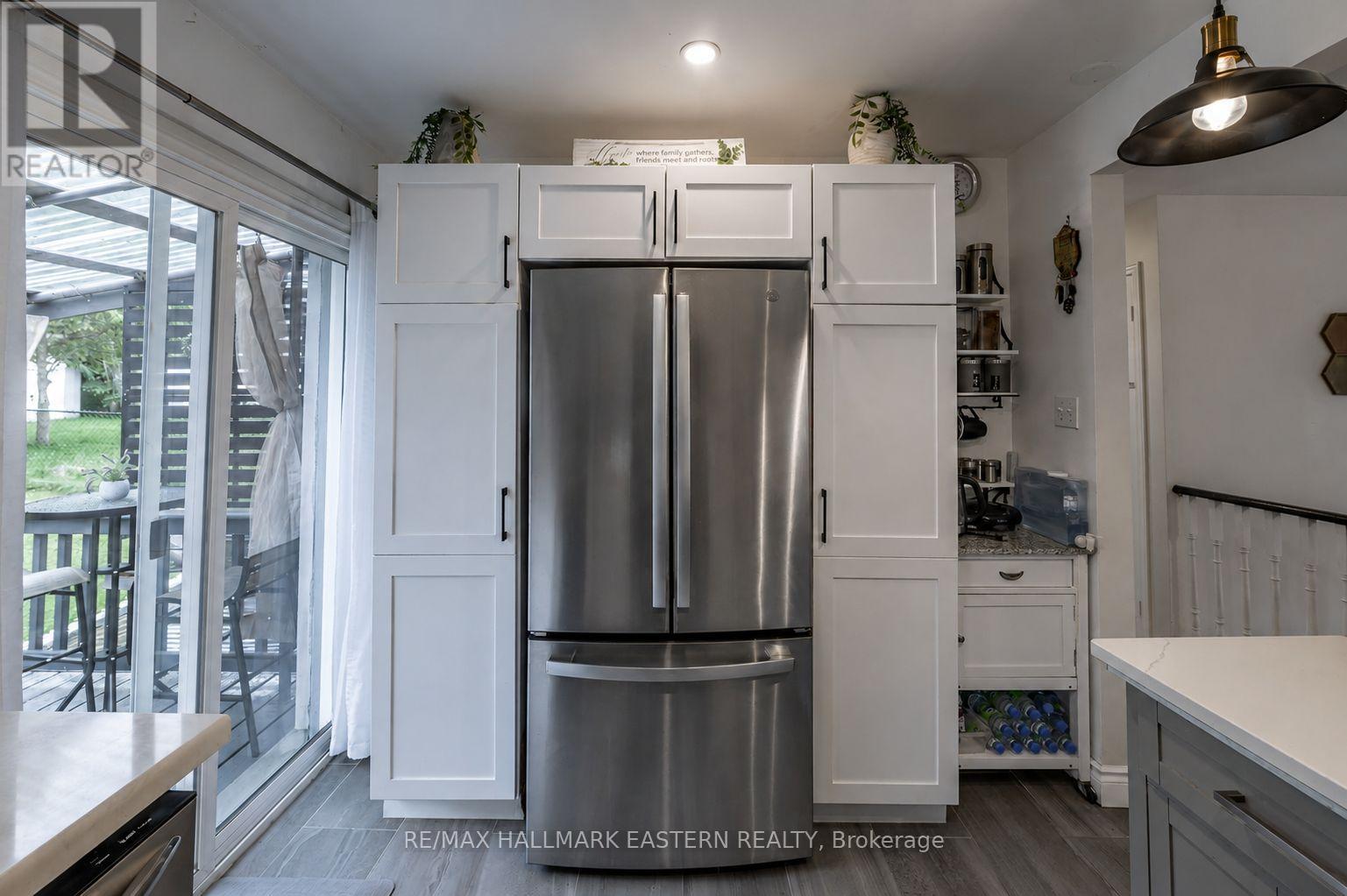 297 Towerhill Road, Peterborough (Northcrest Ward 5), Ontario  K9H 7N1 - Photo 9 - X13538678