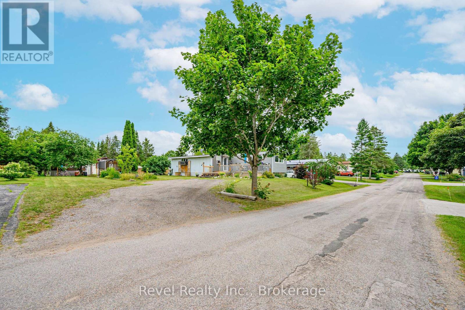 4 Homewood Avenue, Kawartha Lakes (Lindsay), Ontario  K9V 0H5 - Photo 36 - X13539668