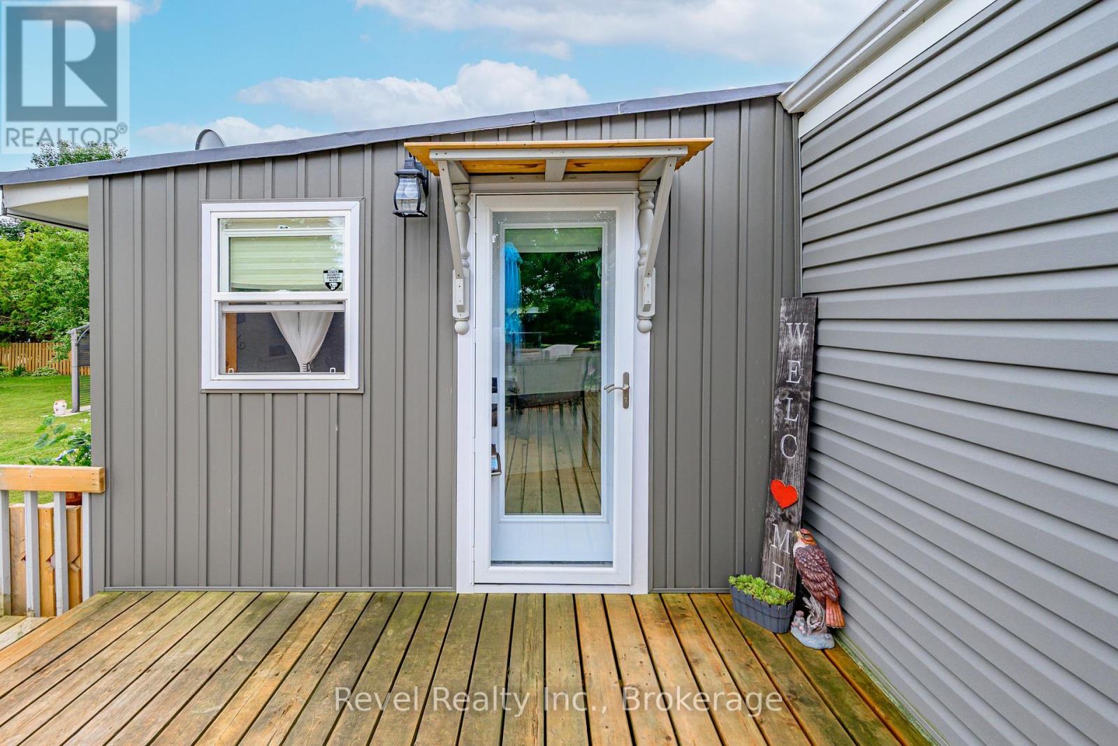 4 Homewood Avenue, Kawartha Lakes (Lindsay), Ontario  K9V 0H5 - Photo 5 - X13539668