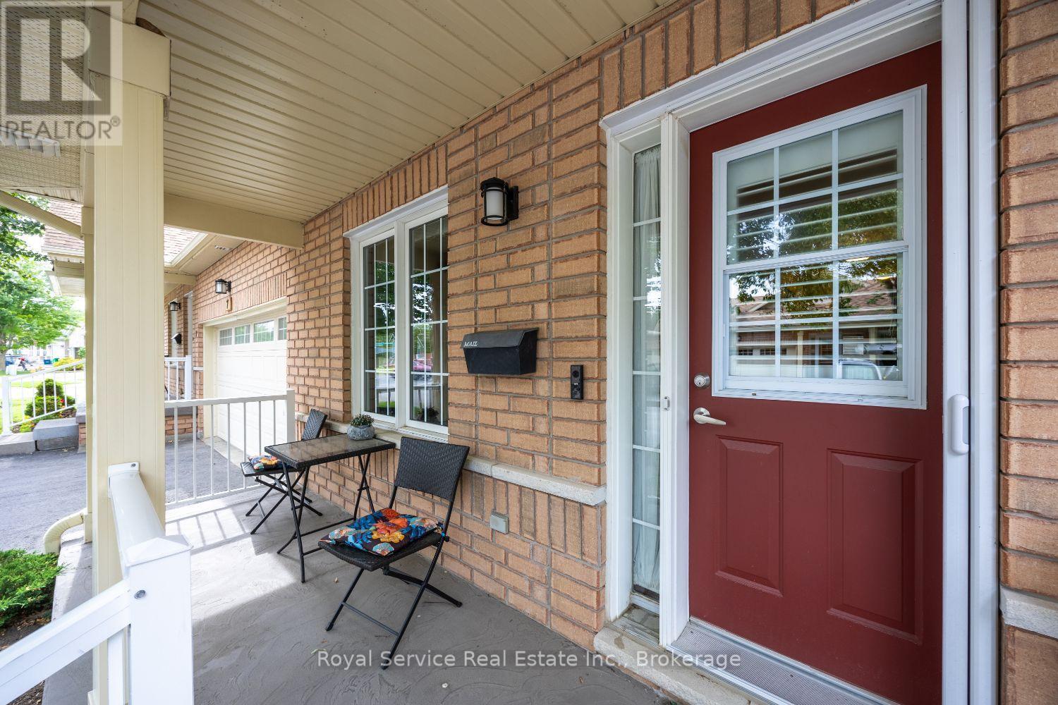 6 - 877 Wentworth Street, Peterborough (Otonabee Ward 1), Ontario  K9J 8R7 - Photo 3 - X13541642