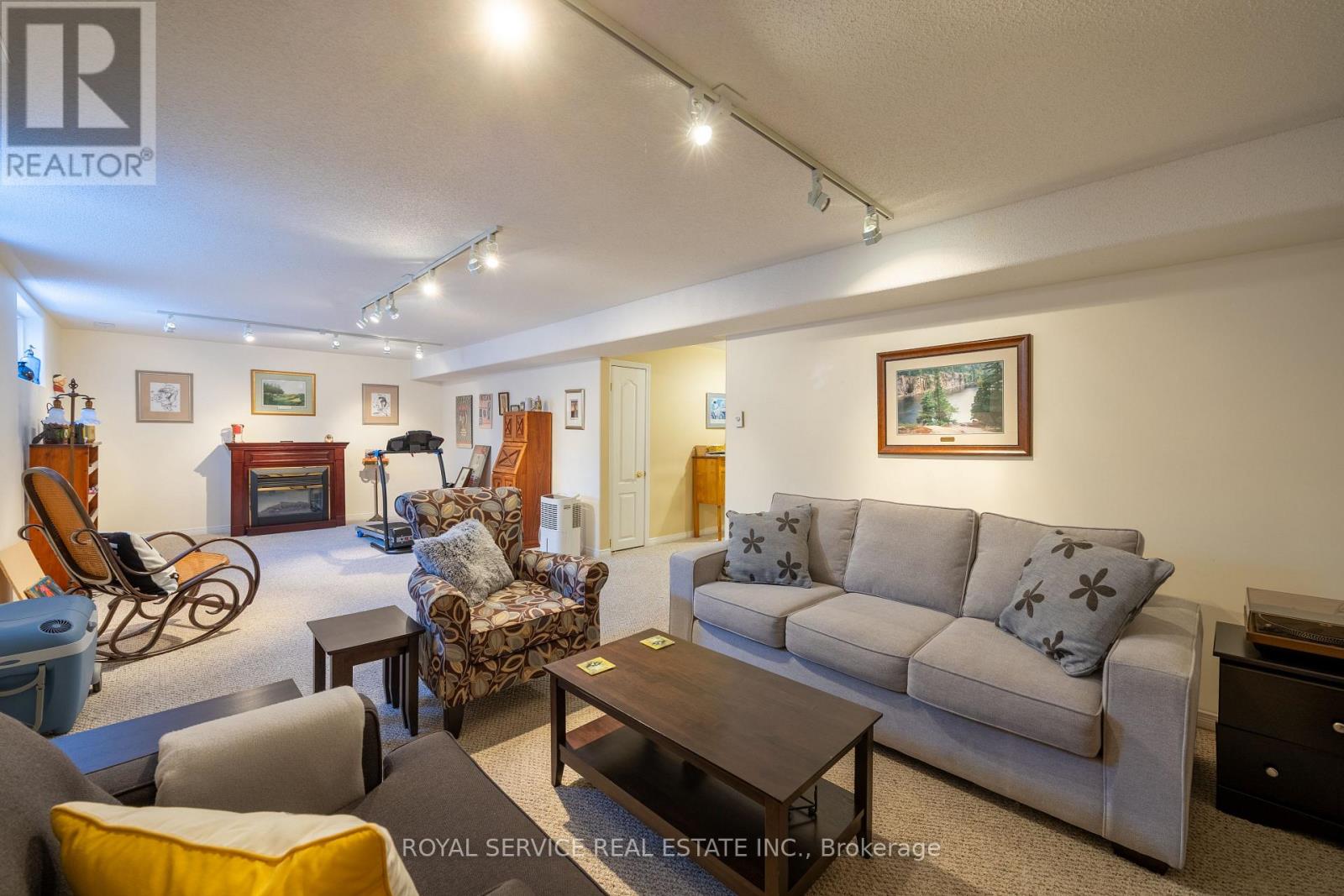6 - 877 Wentworth Street, Peterborough (Otonabee Ward 1), Ontario  K9J 8R7 - Photo 30 - X13541642