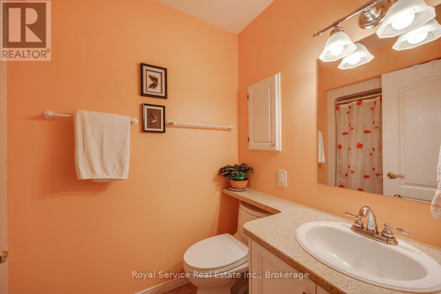 6 - 877 Wentworth Street, Peterborough (Otonabee Ward 1), Ontario  K9J 8R7 - Photo 7 - X13541642