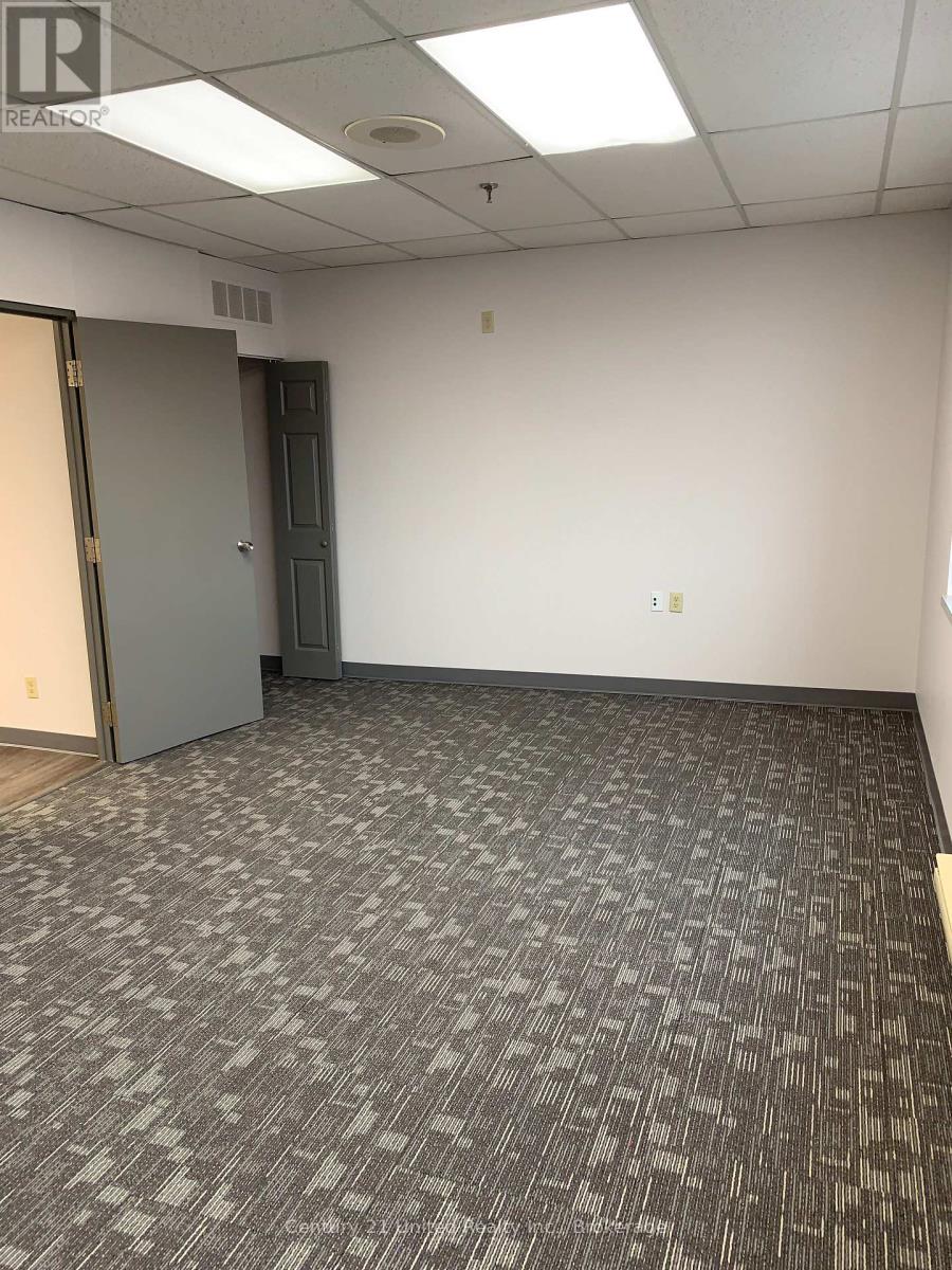 205 - 261 George Street N, Peterborough (Town Ward 3), Ontario  K9J 3G9 - Photo 4 - X13542580