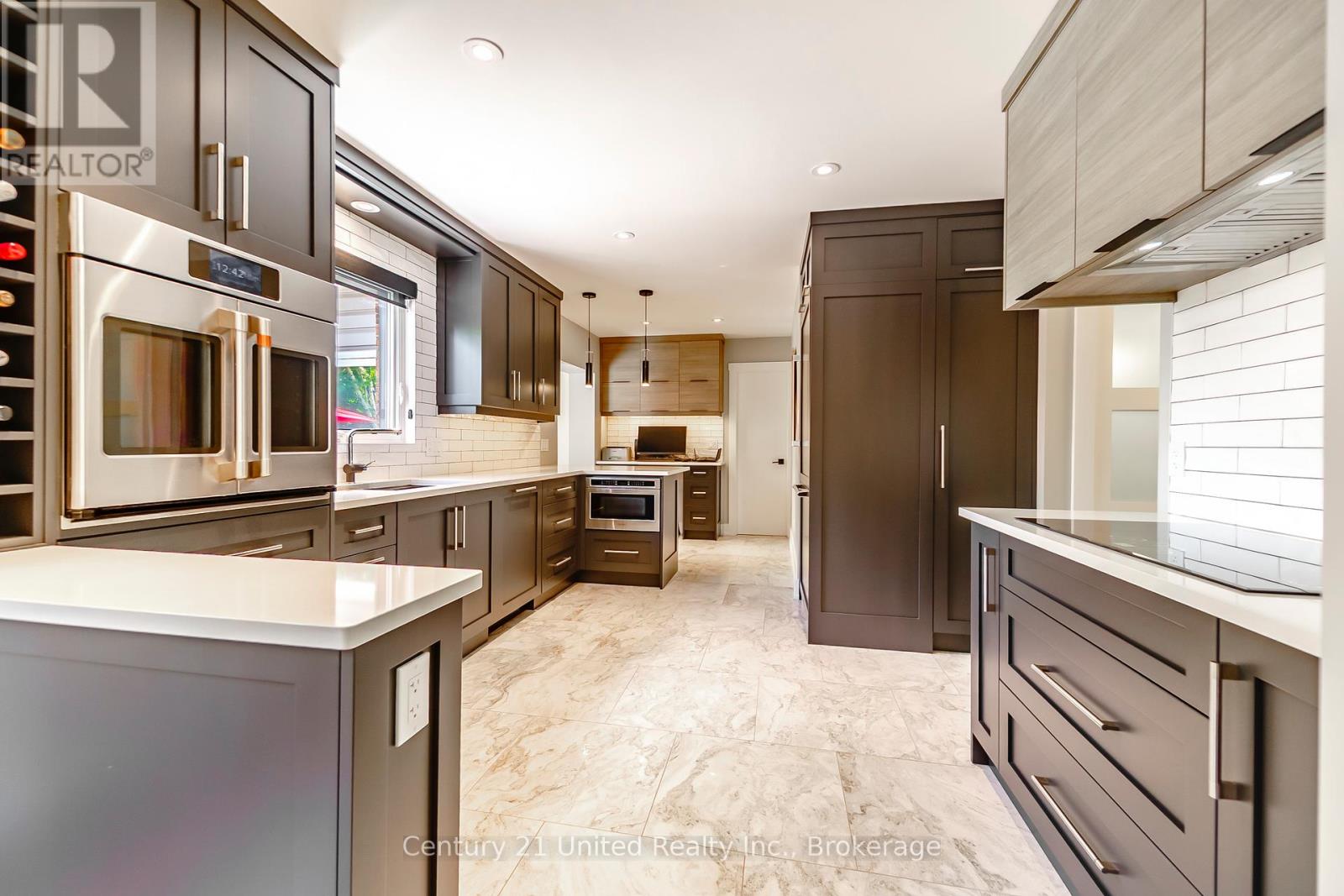 33 Oakwood Crescent, Peterborough (Monaghan Ward 2), Ontario  K9J 1N2 - Photo 12 - X13542648