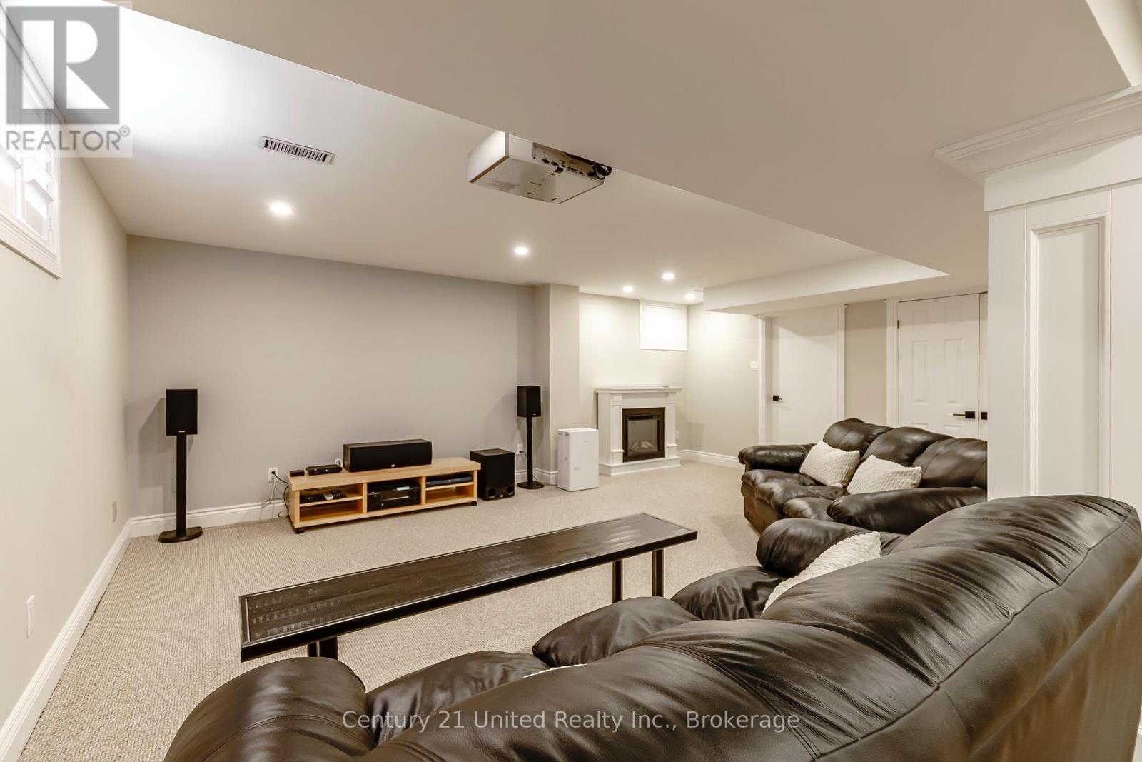 33 Oakwood Crescent, Peterborough (Monaghan Ward 2), Ontario  K9J 1N2 - Photo 33 - X13542648
