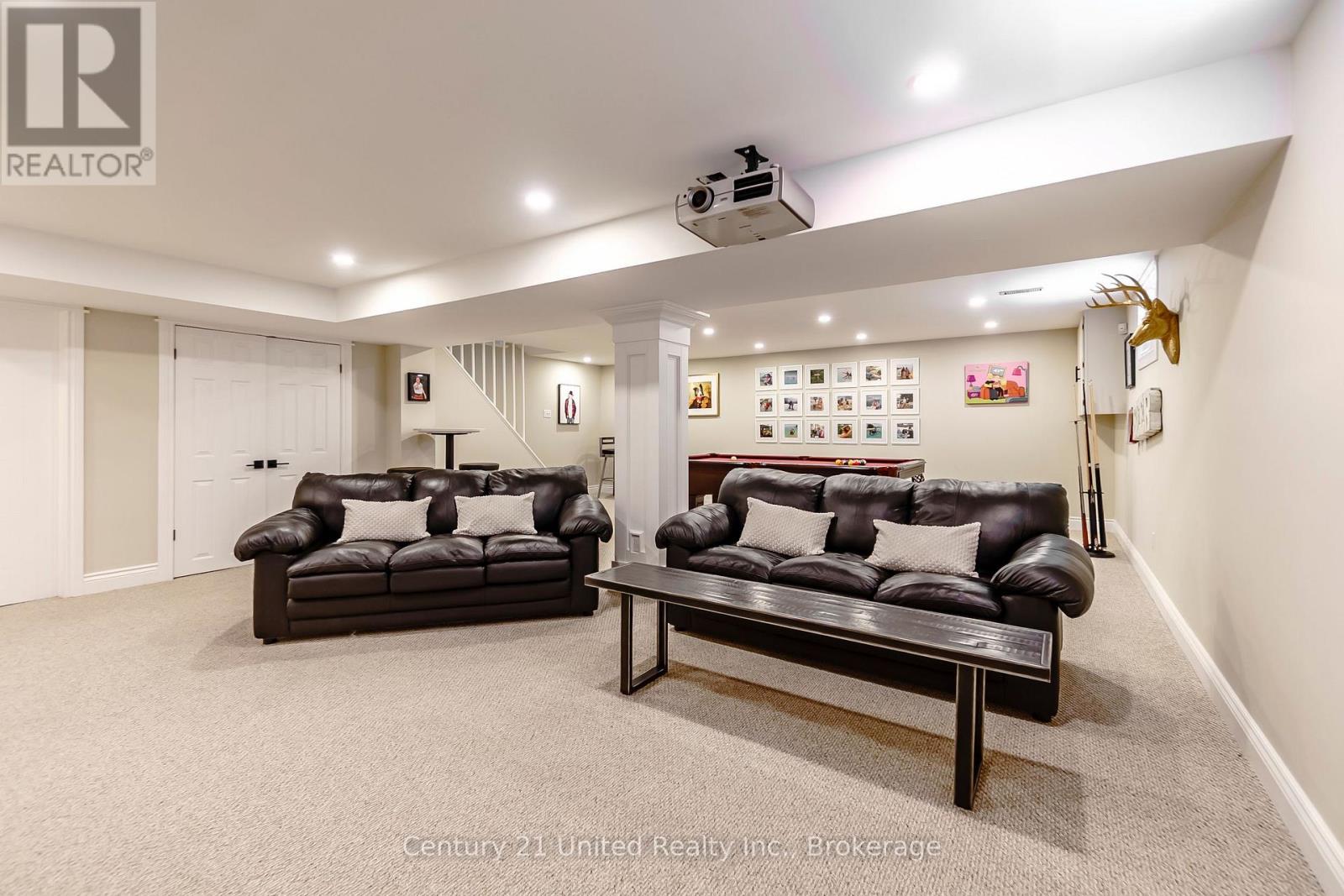 33 Oakwood Crescent, Peterborough (Monaghan Ward 2), Ontario  K9J 1N2 - Photo 34 - X13542648