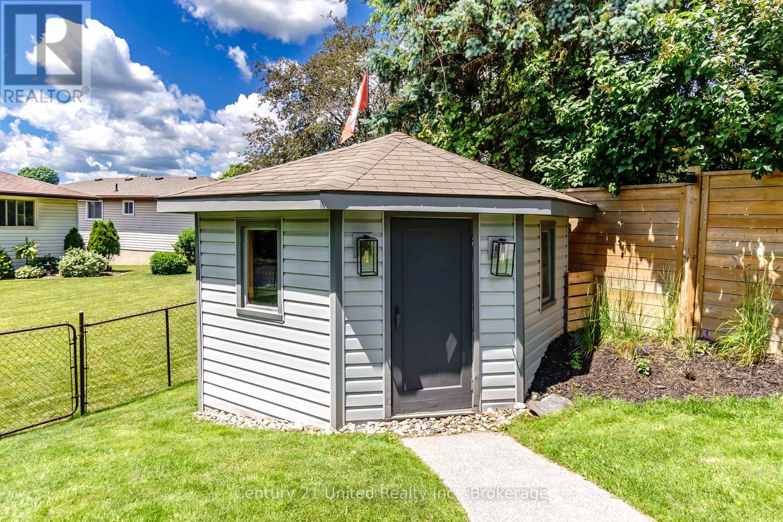 33 Oakwood Crescent, Peterborough (Monaghan Ward 2), Ontario  K9J 1N2 - Photo 43 - X13542648