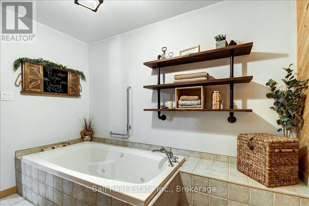 25350f Hwy 62 South, Bancroft (Dungannon Ward), Ontario  K0L 2L0 - Photo 30 - X13543002