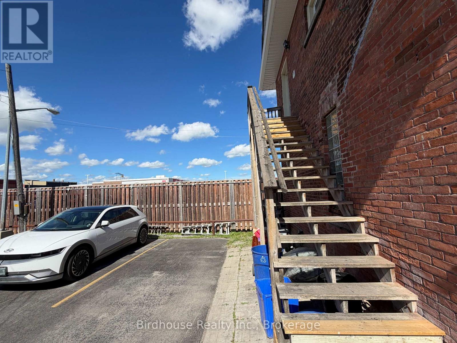 60 Russell Street W, Kawartha Lakes (Lindsay), Ontario  K9V 2W9 - Photo 11 - X13544788