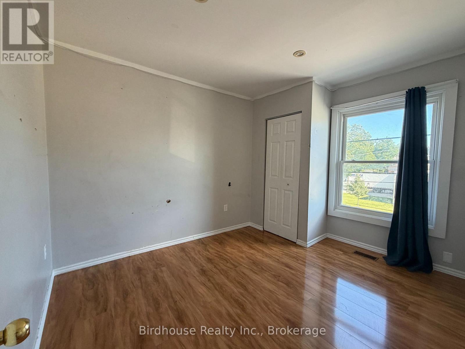 60 Russell Street W, Kawartha Lakes (Lindsay), Ontario  K9V 2W9 - Photo 7 - X13544788