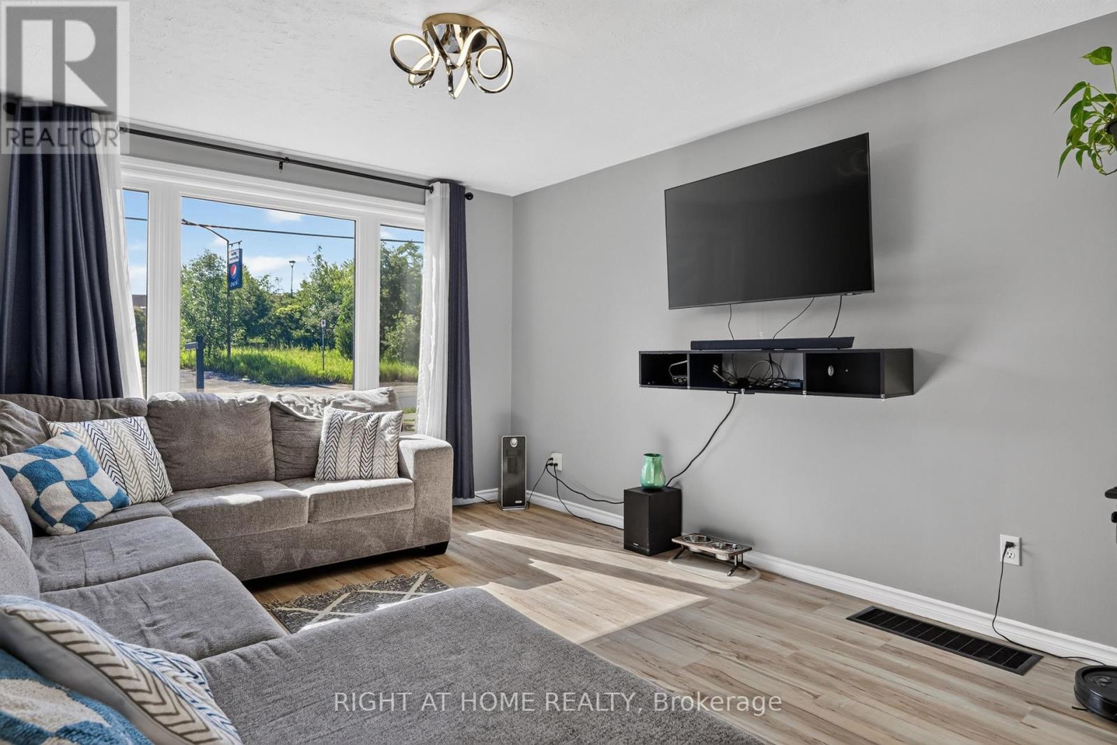 541 River Road S, Peterborough (Ashburnham Ward 4), Ontario  K9J 1E6 - Photo 5 - X13546412