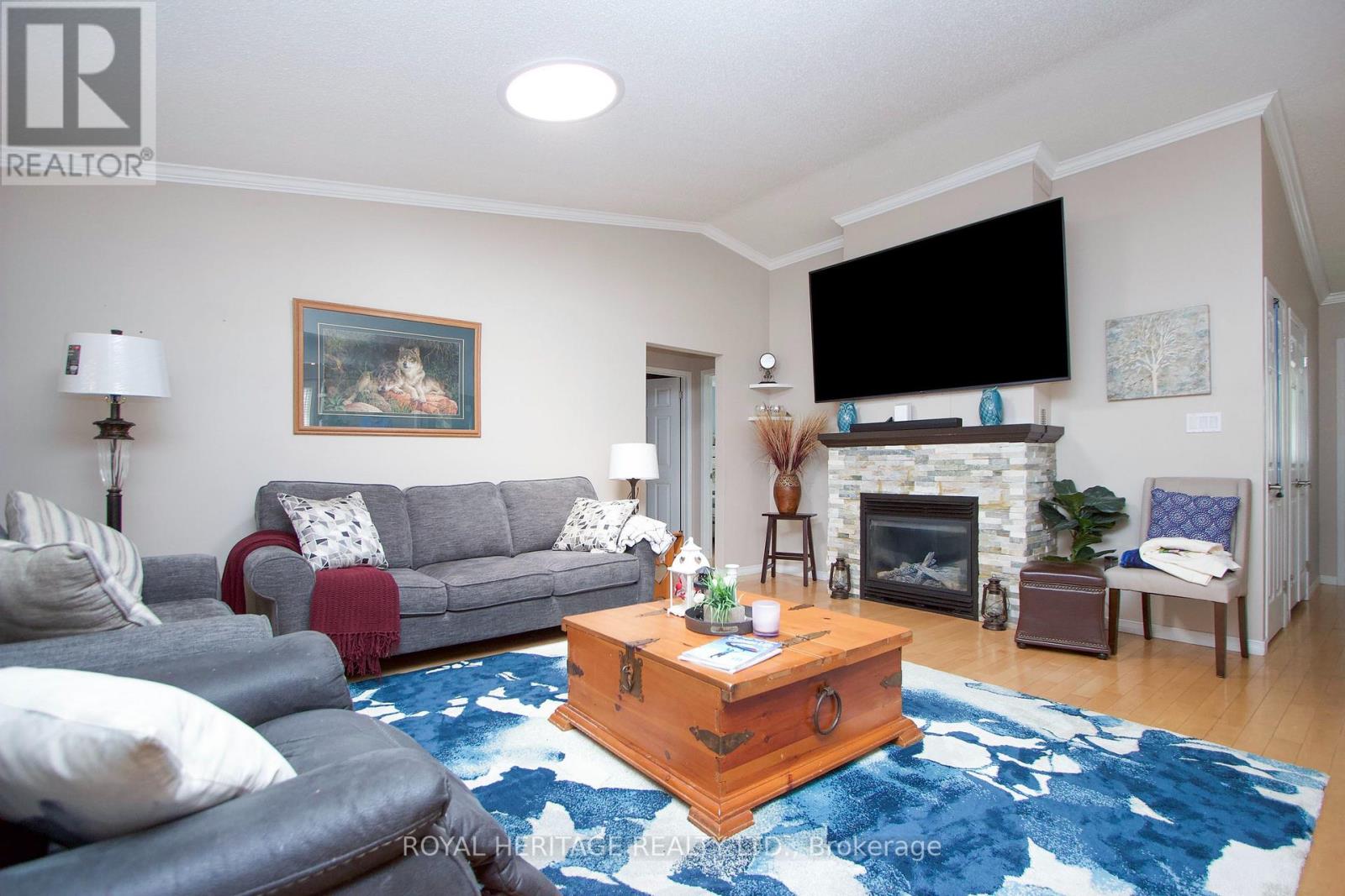 203 Wilmot Trail, Clarington (Newcastle), Ontario  L1B 1A9 - Photo 5 - E13547756