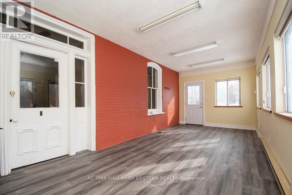 10 Hill Street, Selwyn, Ontario  K0L 2H0 - Photo 2 - X13549050