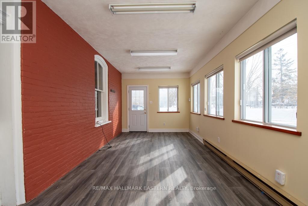 10 Hill Street, Selwyn, Ontario  K0L 2H0 - Photo 3 - X13549050
