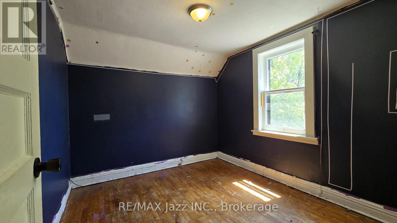 629 Brown Street, Peterborough (Otonabee Ward 1), Ontario  K9J 4K6 - Photo 12 - X13549336