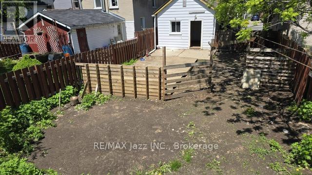629 Brown Street, Peterborough (Otonabee Ward 1), Ontario  K9J 4K6 - Photo 25 - X13549336