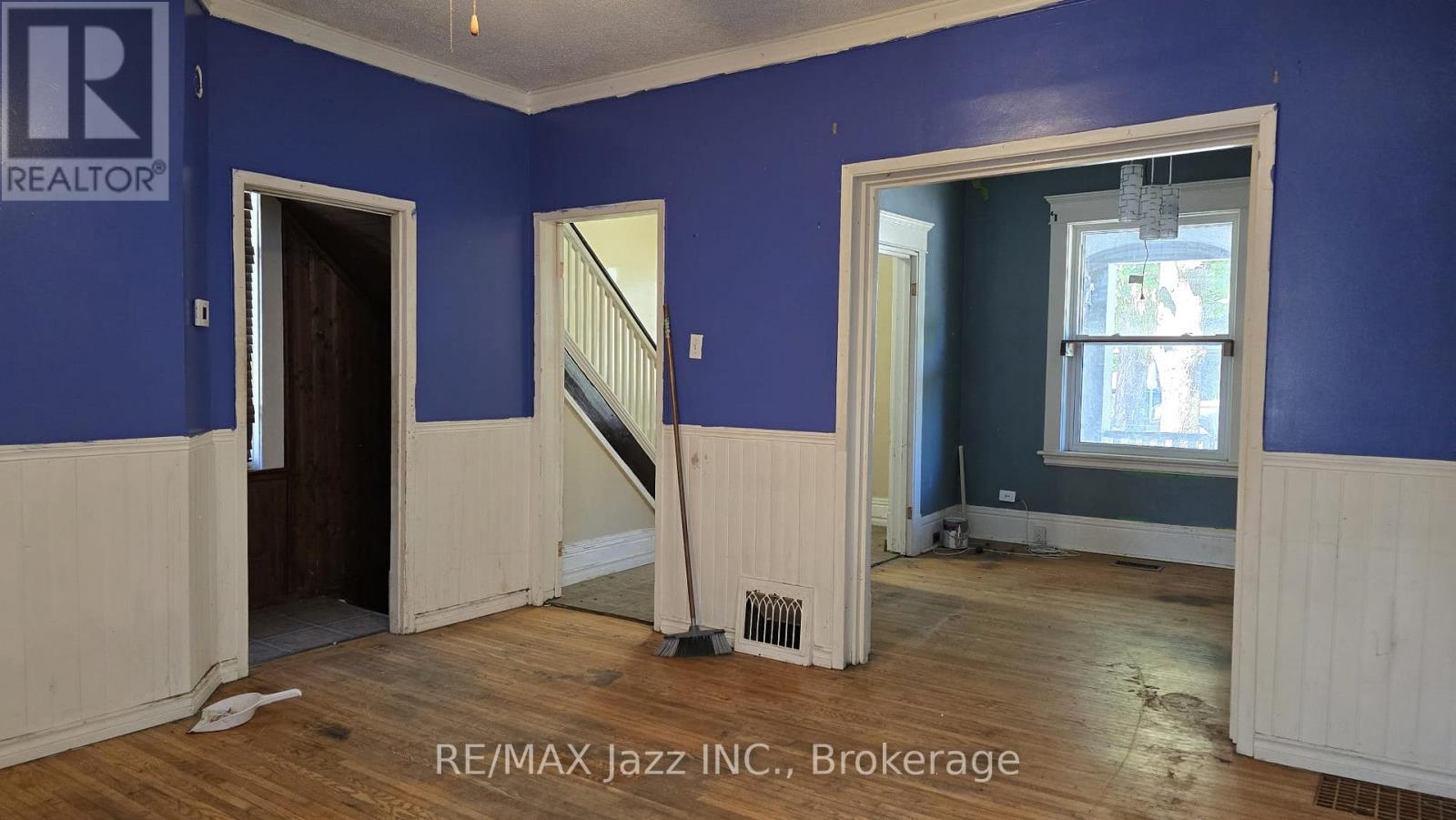 629 Brown Street, Peterborough (Otonabee Ward 1), Ontario  K9J 4K6 - Photo 7 - X13549336