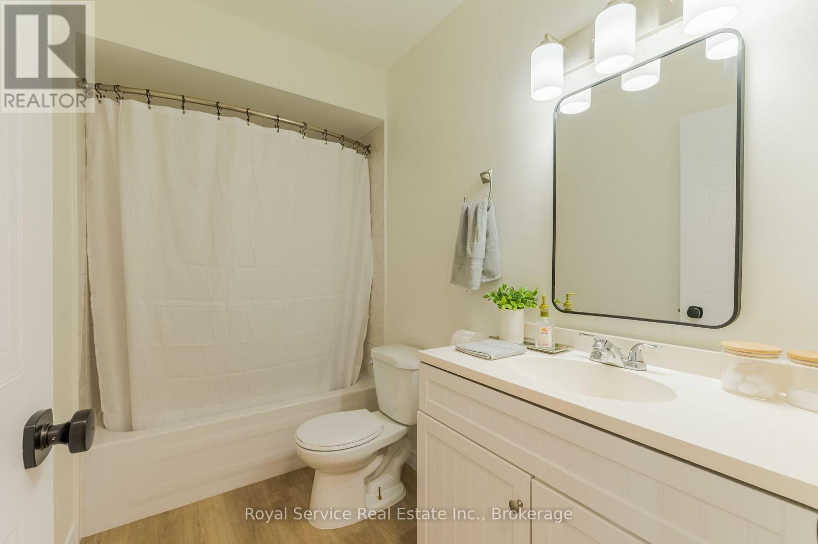 228 Towerhill Road, Peterborough (Northcrest Ward 5), Ontario  K9H 7M8 - Photo 28 - X13549344