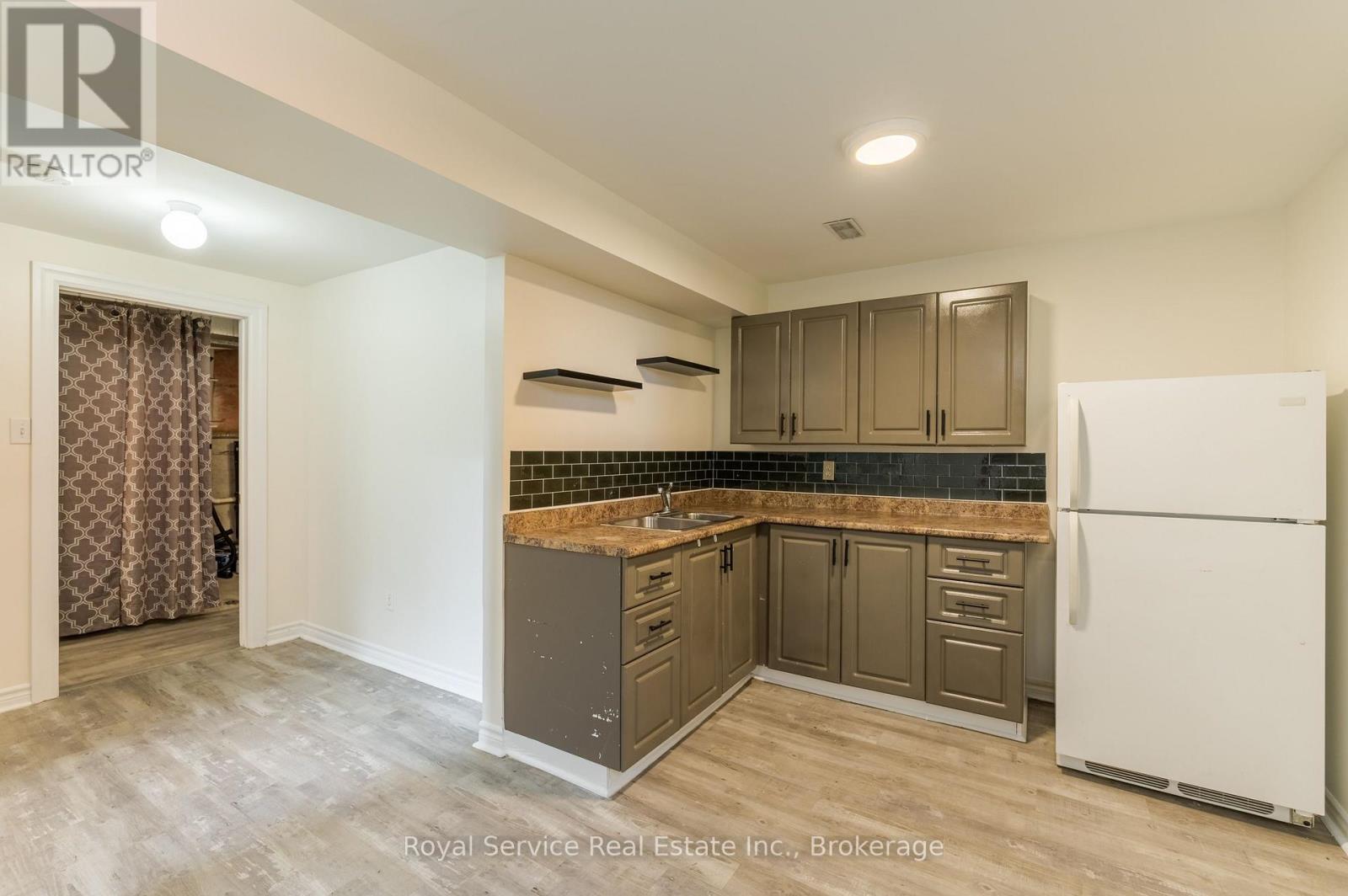228 Towerhill Road, Peterborough (Northcrest Ward 5), Ontario  K9H 7M8 - Photo 29 - X13549344