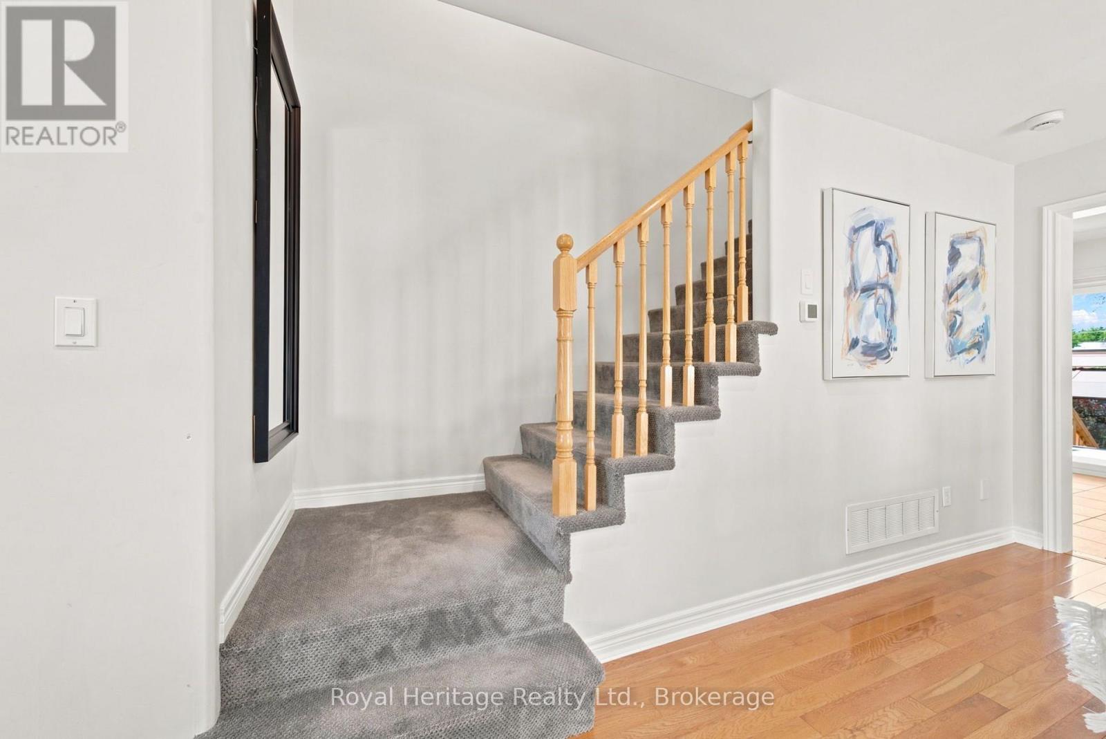 20 Fallingbrook Crescent, Kawartha Lakes (Lindsay), Ontario  K9V 0B3 - Photo 6 - X13552574