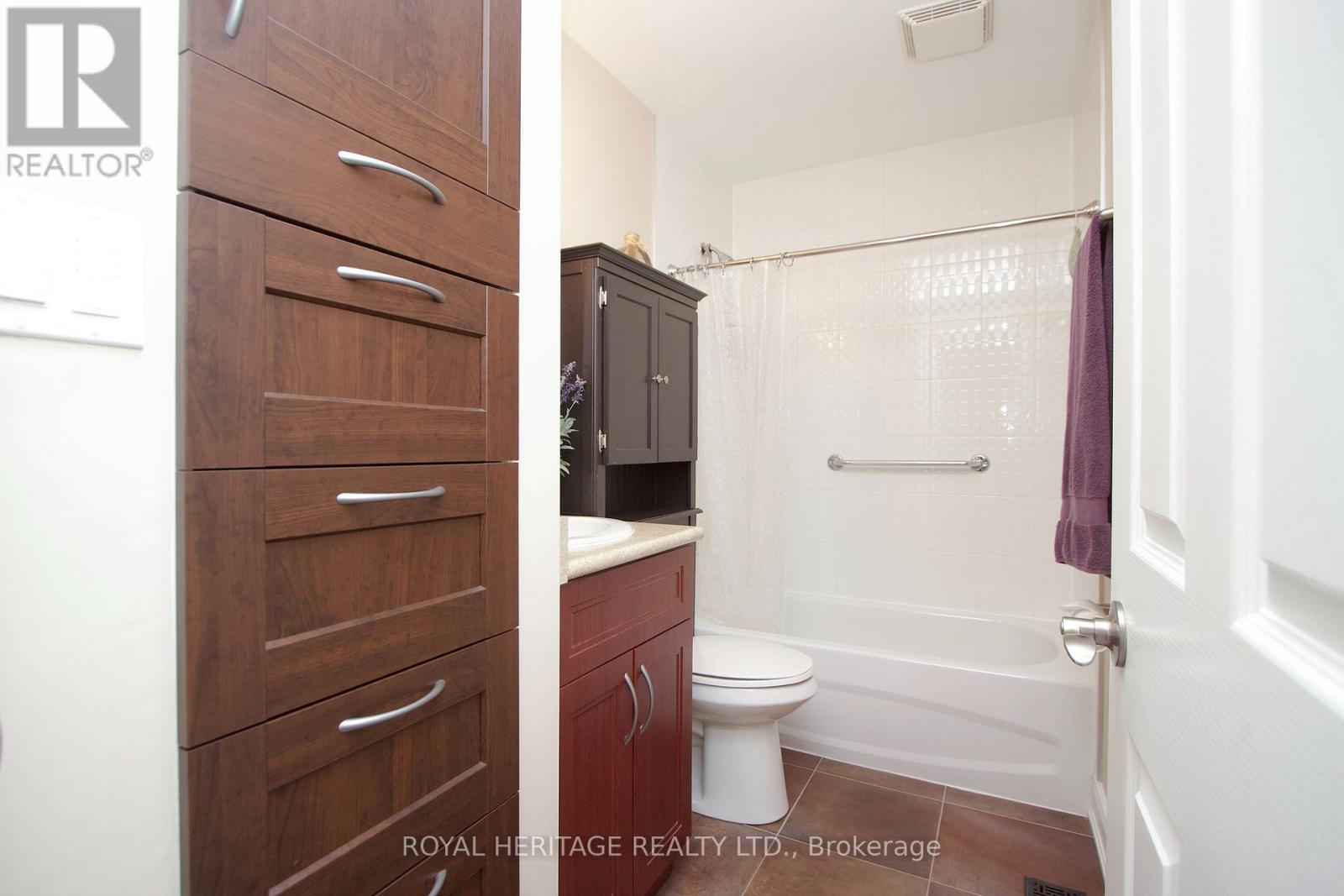 128 Wilmot Trail, Clarington (Newcastle), Ontario  L1B 1B9 - Photo 20 - E13552672