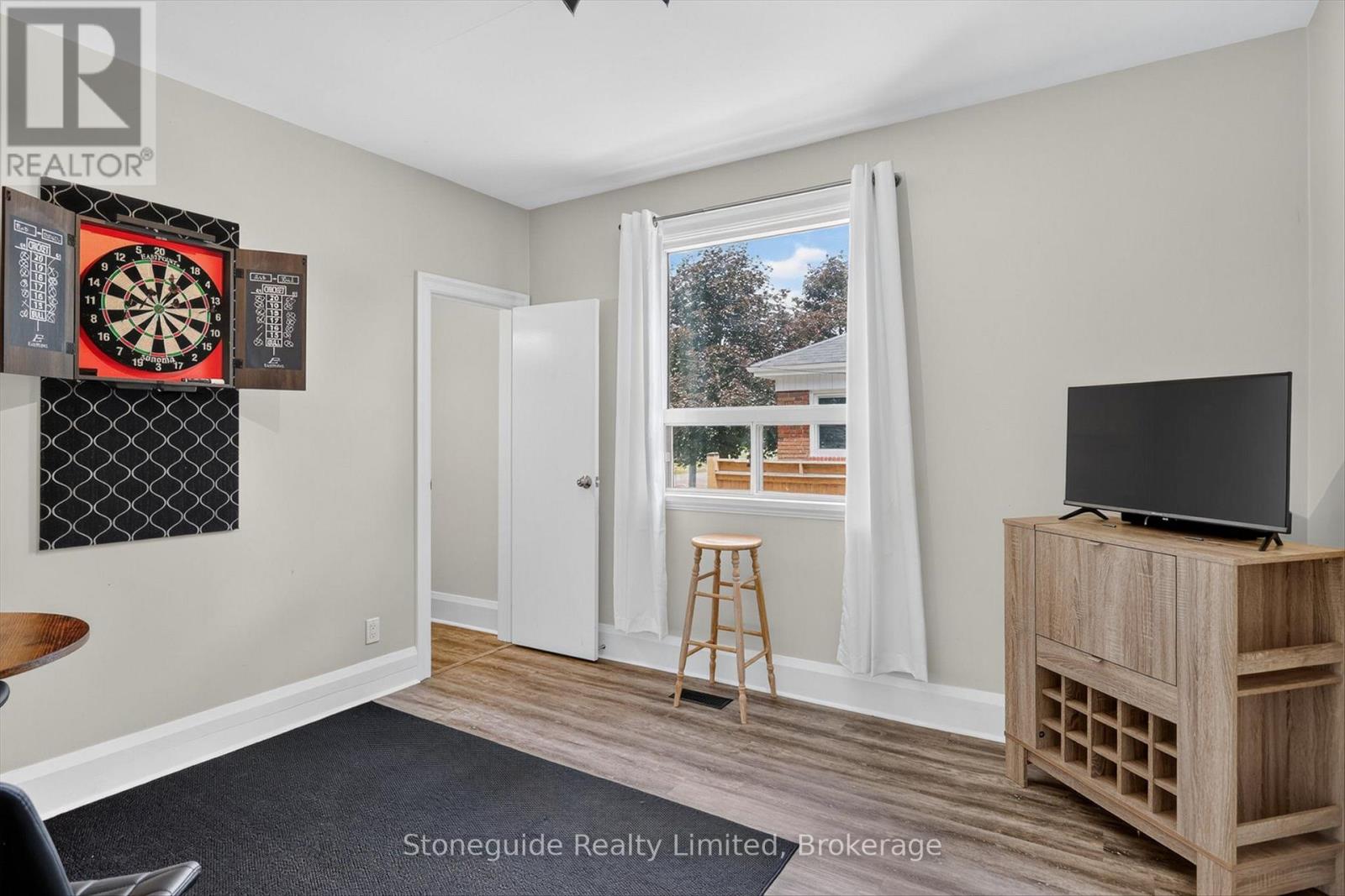 565 Riverside Drive, Peterborough (Otonabee Ward 1), Ontario  K9J 3Y9 - Photo 13 - X13553436