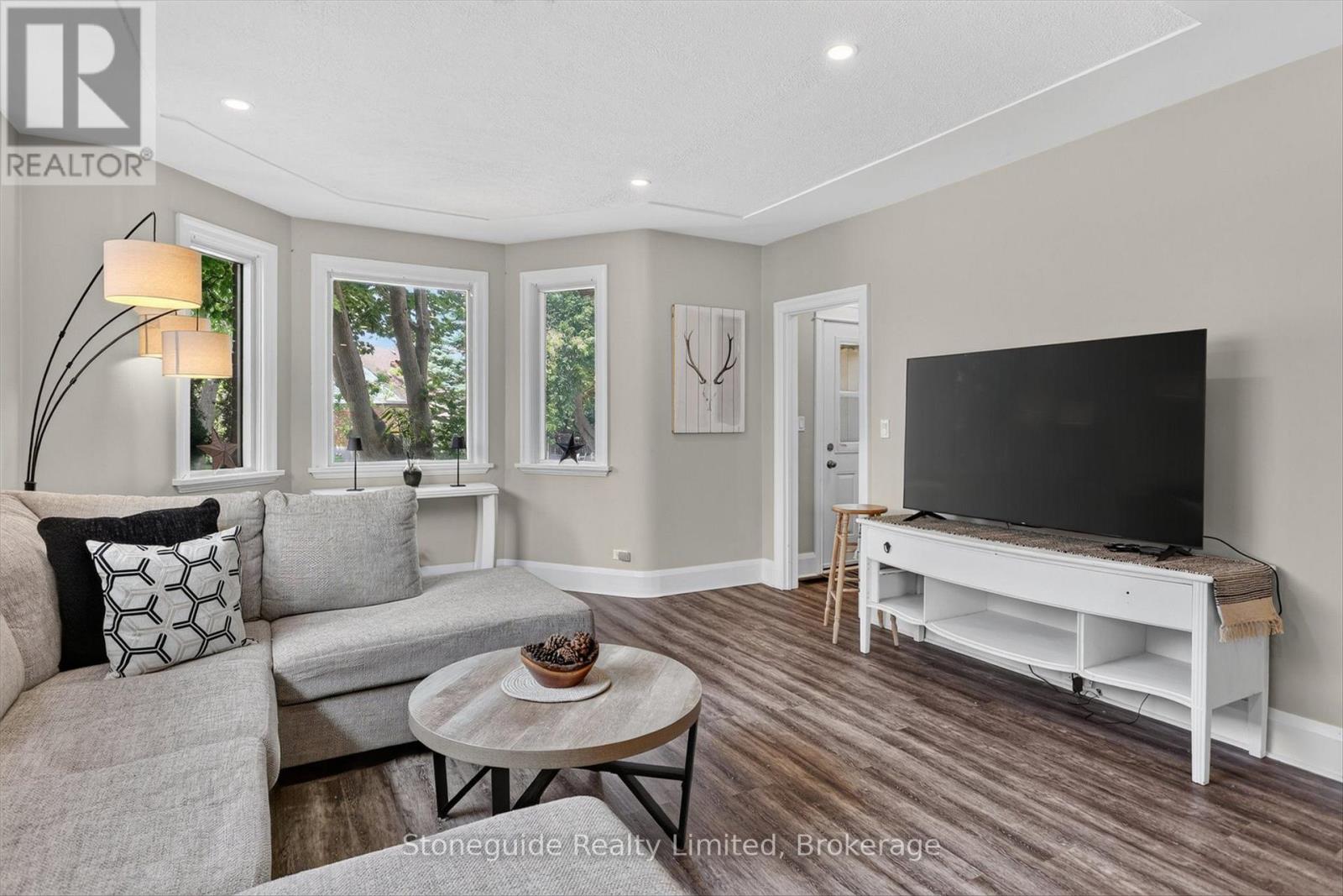 565 Riverside Drive, Peterborough (Otonabee Ward 1), Ontario  K9J 3Y9 - Photo 7 - X13553436