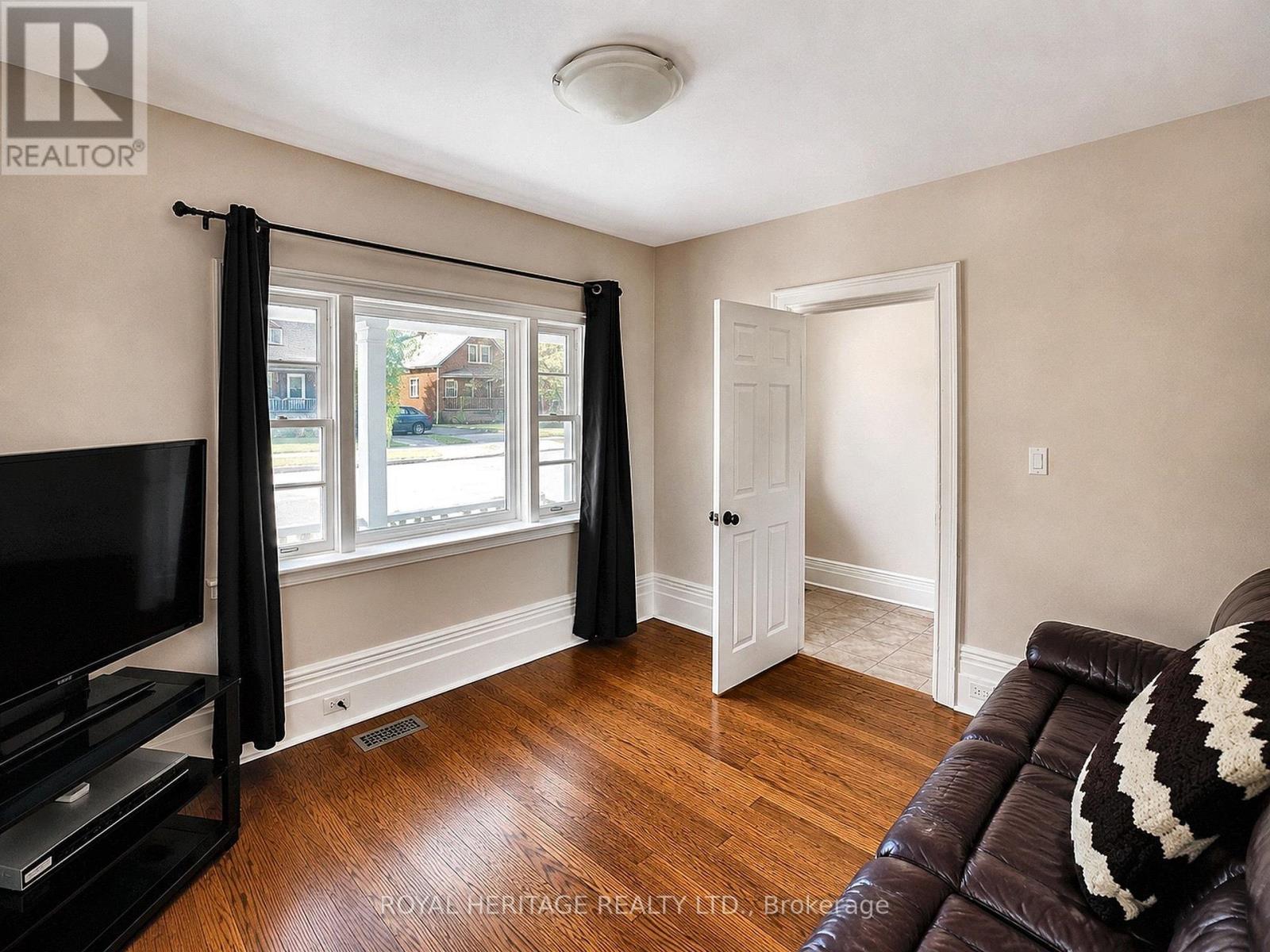 505 Paterson Street, Peterborough (Town Ward 3), Ontario  K9J 4P8 - Photo 2 - X13554784