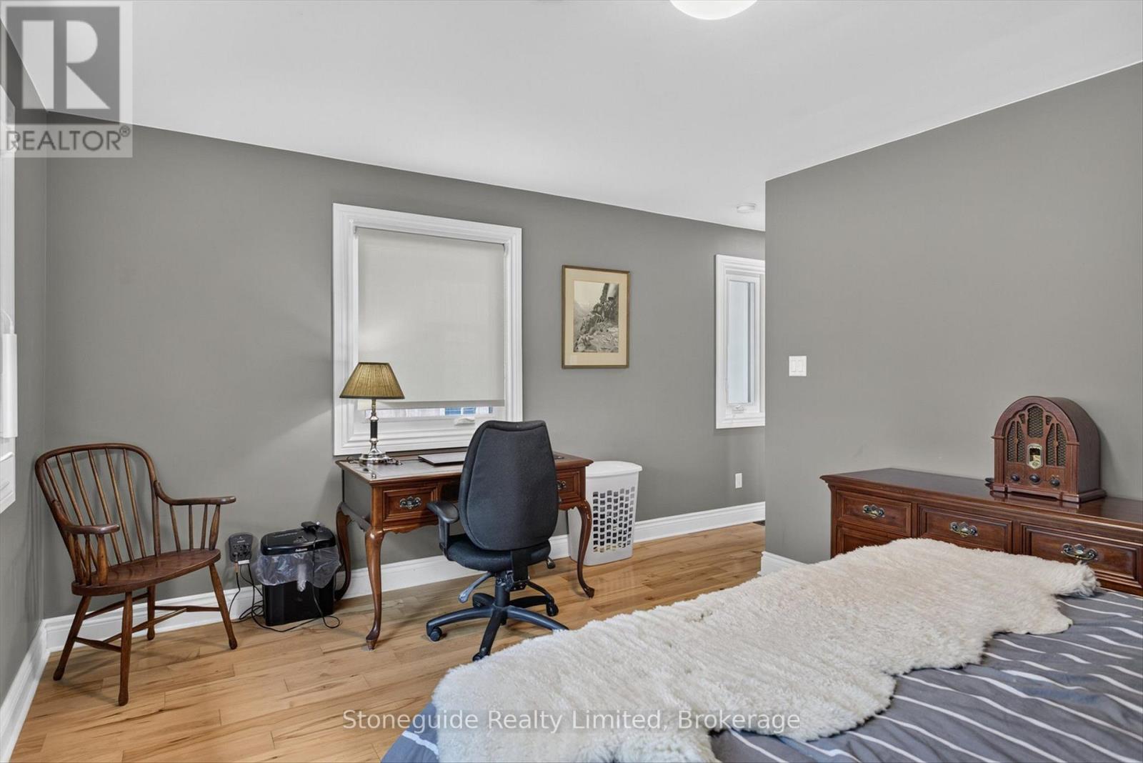 702 Walkerfield Avenue, Peterborough (Town Ward 3), Ontario  K9J 4W4 - Photo 23 - X13555874