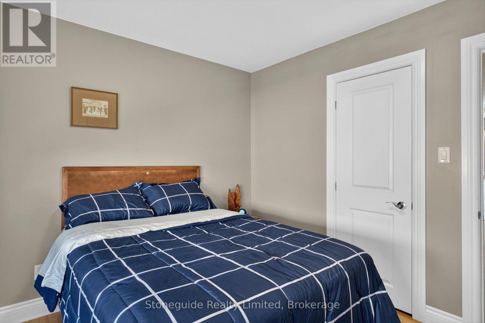 702 Walkerfield Avenue, Peterborough (Town Ward 3), Ontario  K9J 4W4 - Photo 30 - X13555874
