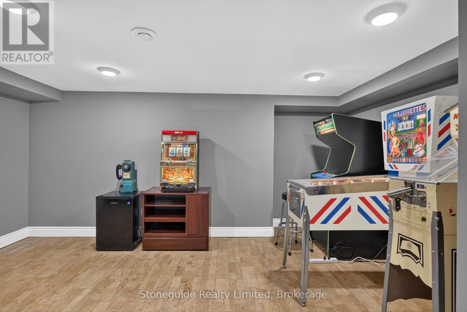 702 Walkerfield Avenue, Peterborough (Town Ward 3), Ontario  K9J 4W4 - Photo 39 - X13555874