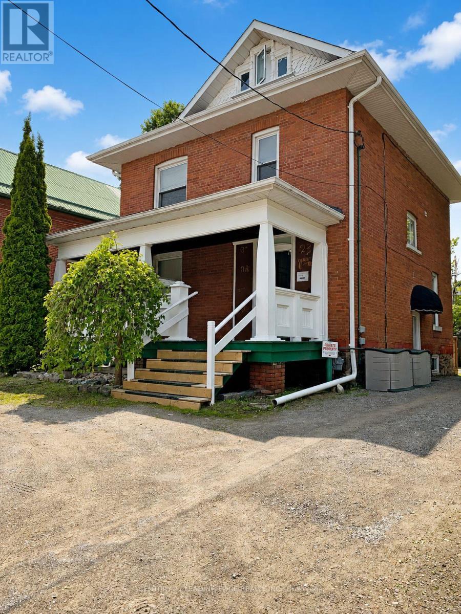 23 QUEEN STREET, kawartha lakes (lindsay), Ontario