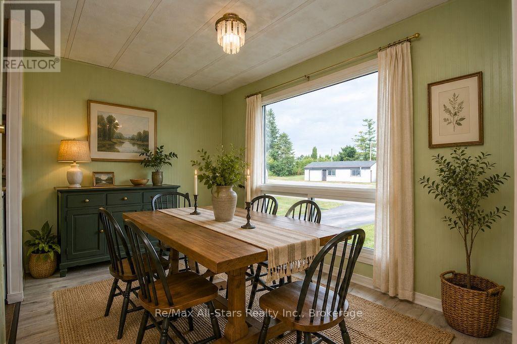12 Park Street, Kawartha Lakes (Fenelon), Ontario  K9V 0H7 - Photo 10 - X13556900