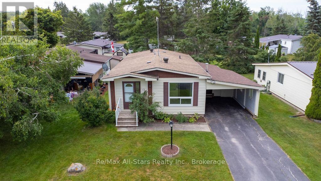 12 Park Street, Kawartha Lakes (Fenelon), Ontario  K9V 0H7 - Photo 3 - X13556900