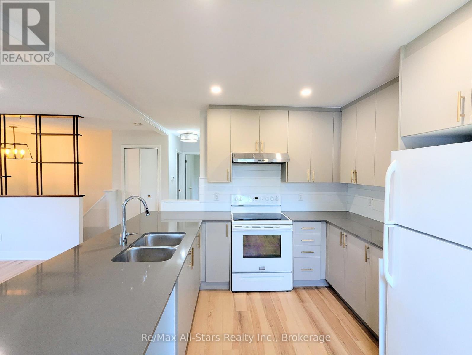 1886 Croftdale Crescent, Peterborough (Monaghan Ward 2), Ontario  K9K 1J8 - Photo 14 - X13557752