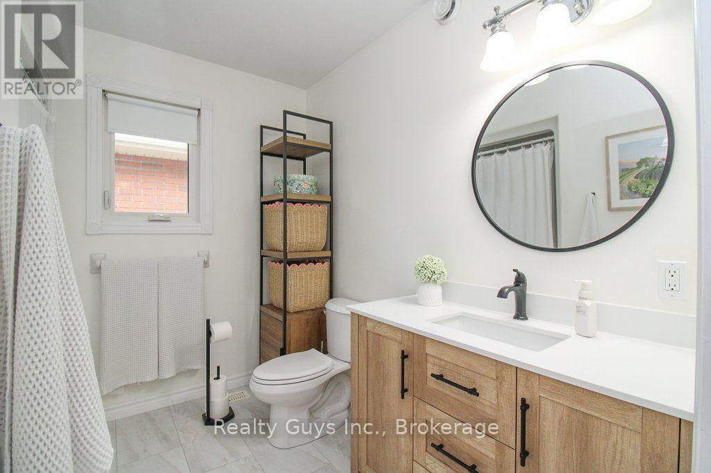 401 Bianco Crescent, Peterborough (Monaghan Ward 2), Ontario  K9K 0A3 - Photo 20 - X13559832