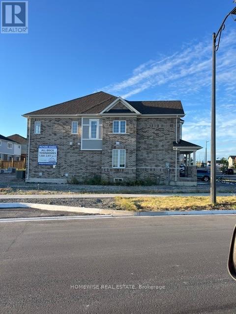 698 Latimer Way, Peterborough (Monaghan Ward 2), Ontario  K9K 0H4 - Photo 2 - X13560810
